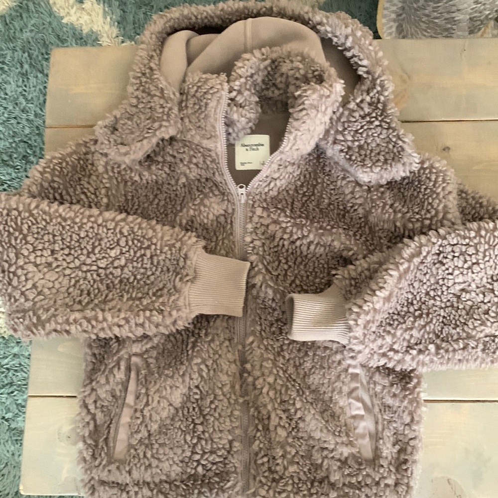 Womens A&F zip-up